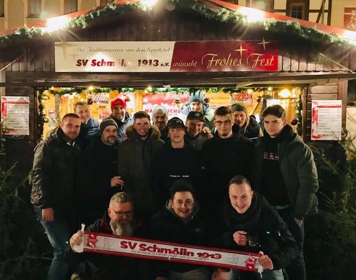 Der SV Schmölln und sein Fanclub "Kategorie D" wünschen Frohe Weihnachten und ein gutes Neues Jahr
